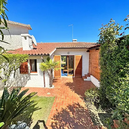 Apartman 658 - Villa Quadrilocale Al Taunus Con Giardino E Bellissima Vista Mare - Spiaggia E Navetta Privata Inclusa Al White Beach Club